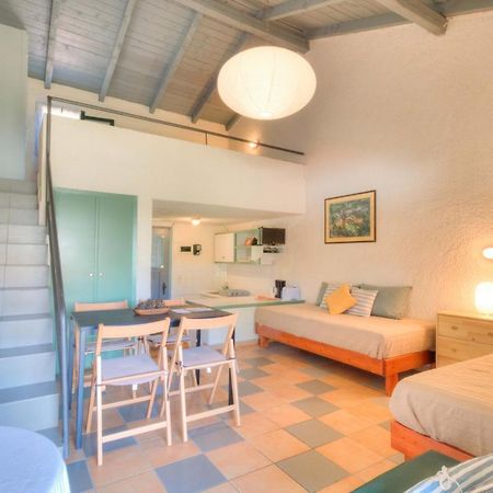 אצ'ארבי Lefkes Apartments מראה חיצוני תמונה