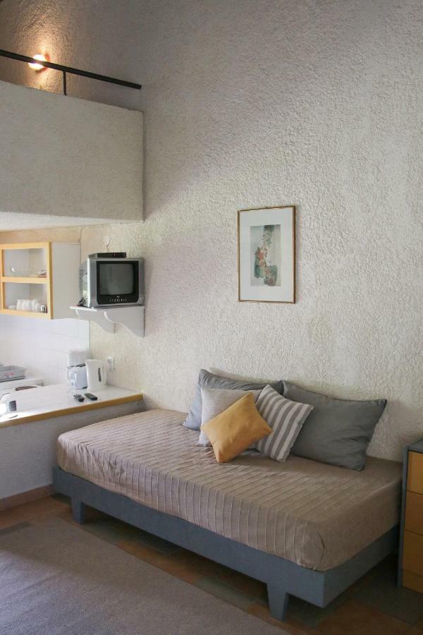 אצ'ארבי Lefkes Apartments מראה חיצוני תמונה