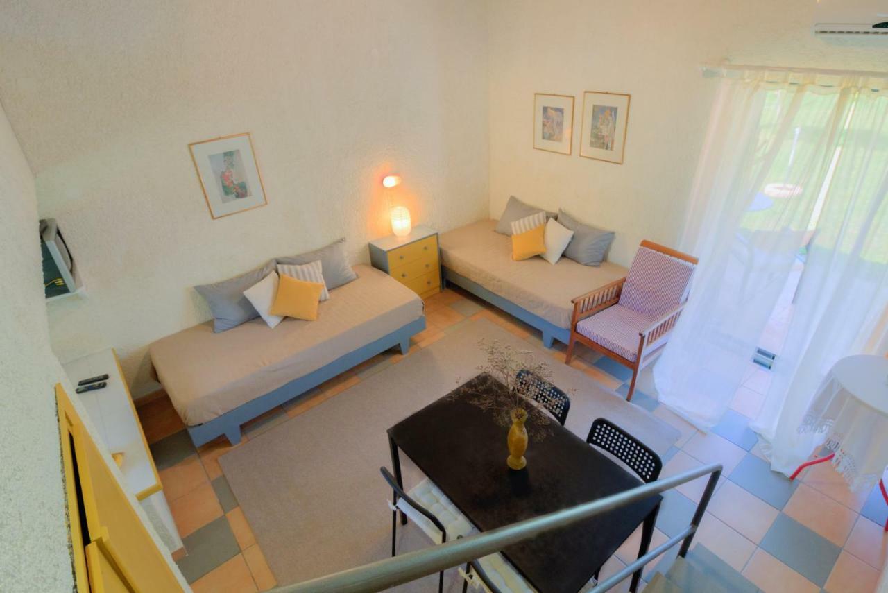 אצ'ארבי Lefkes Apartments מראה חיצוני תמונה