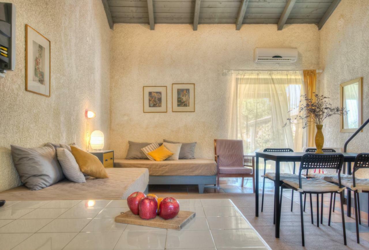 אצ'ארבי Lefkes Apartments מראה חיצוני תמונה