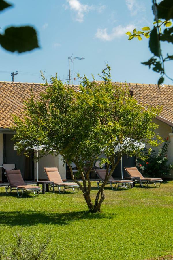 אצ'ארבי Lefkes Apartments מראה חיצוני תמונה