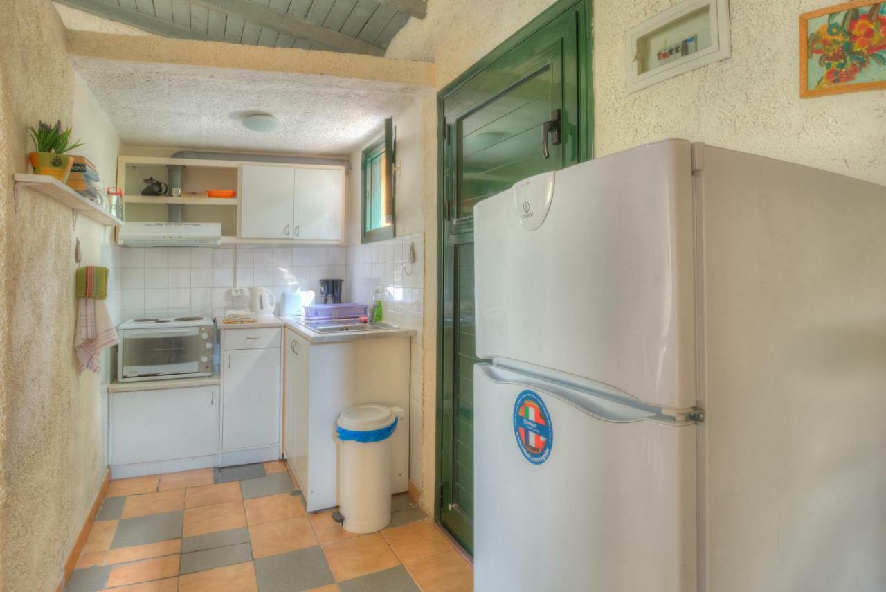 אצ'ארבי Lefkes Apartments מראה חיצוני תמונה