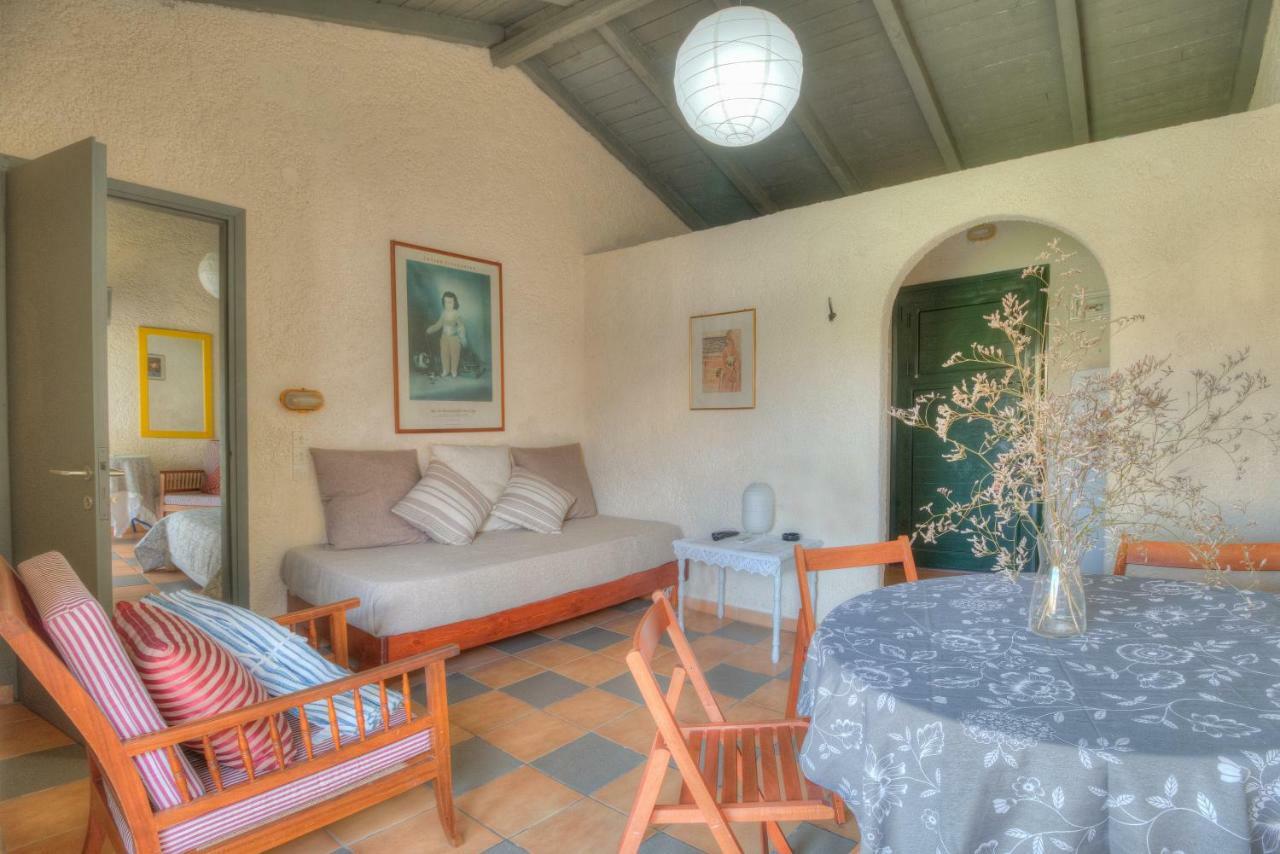 אצ'ארבי Lefkes Apartments מראה חיצוני תמונה