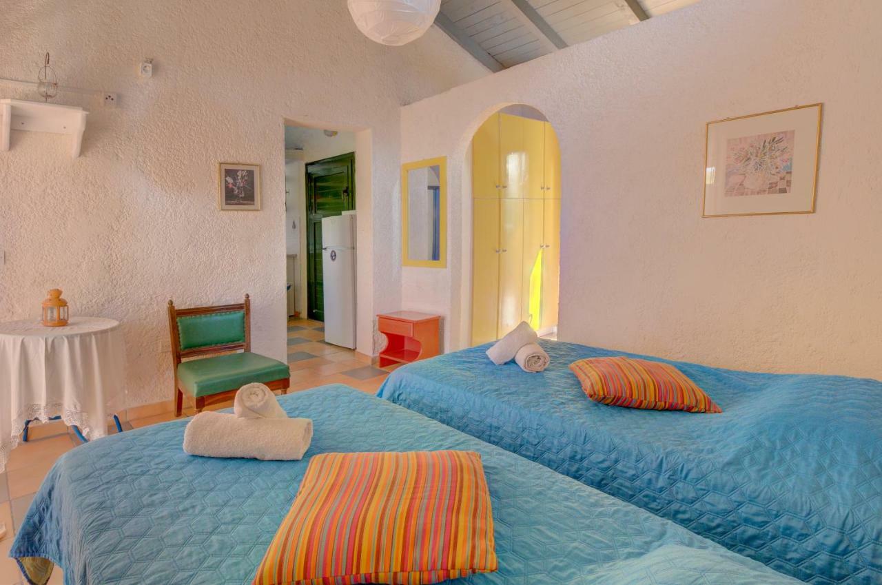 אצ'ארבי Lefkes Apartments מראה חיצוני תמונה