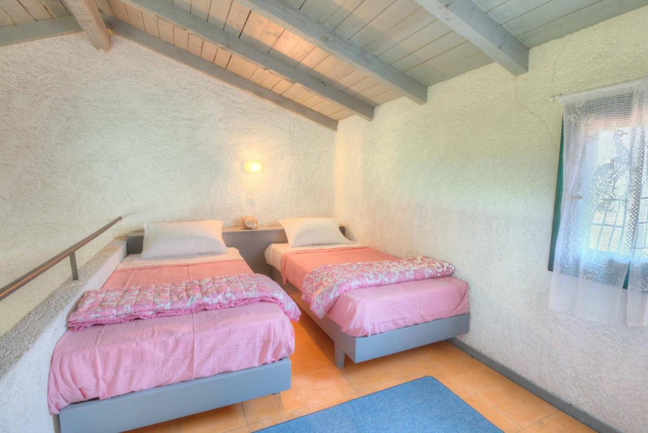 אצ'ארבי Lefkes Apartments מראה חיצוני תמונה