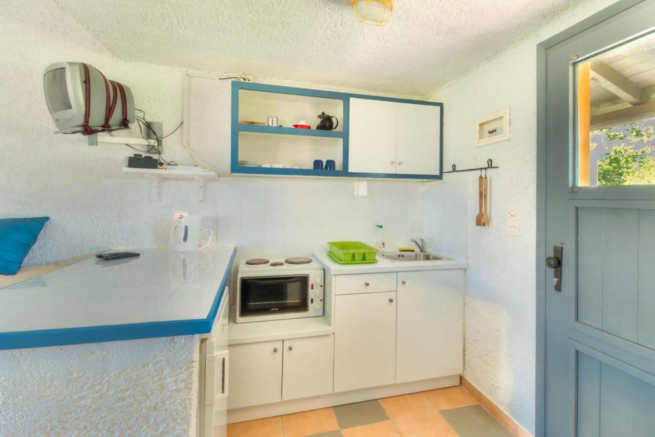 אצ'ארבי Lefkes Apartments מראה חיצוני תמונה